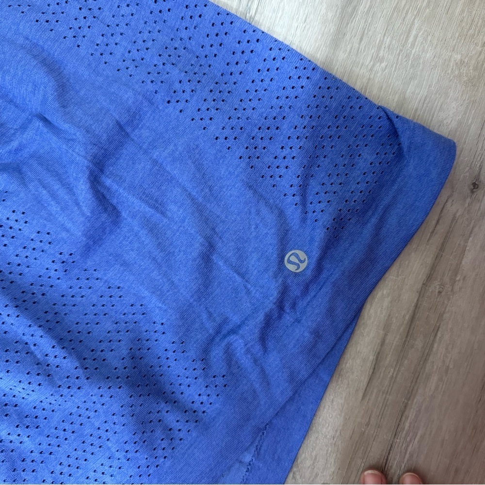 lululemon athletica Purple Short Sleeve Tee 8 reposhing I bought the wrong size - Picture 6 of 6